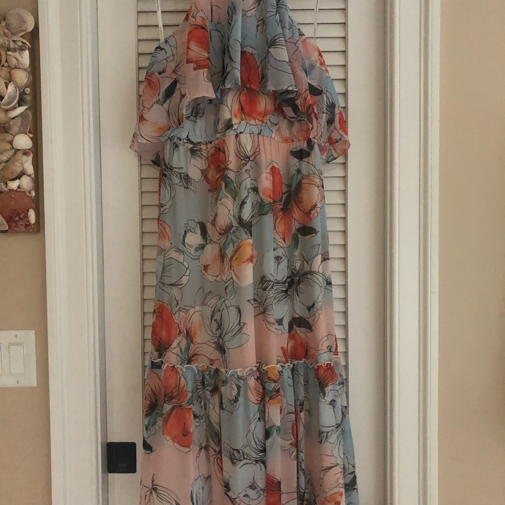 Donna Morgan maxi floral dress